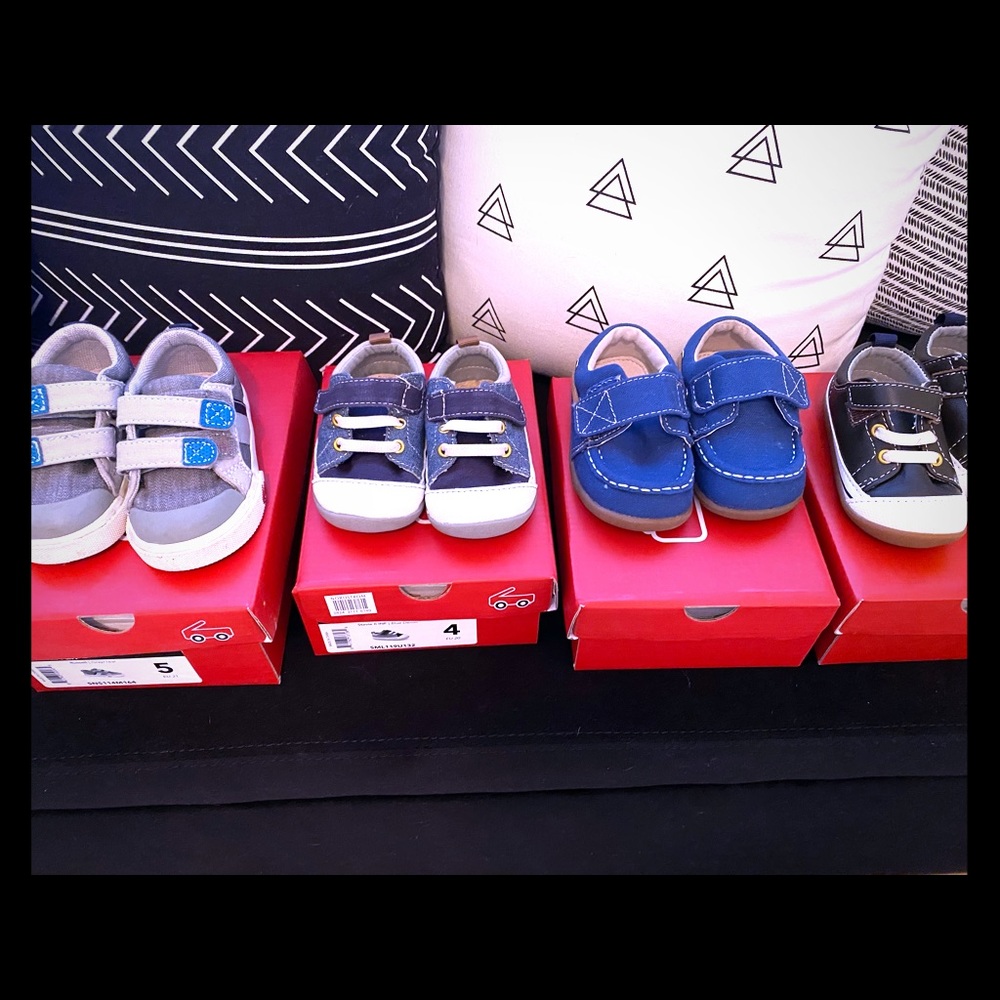 See Kai Run-Size 4&5 New Condition